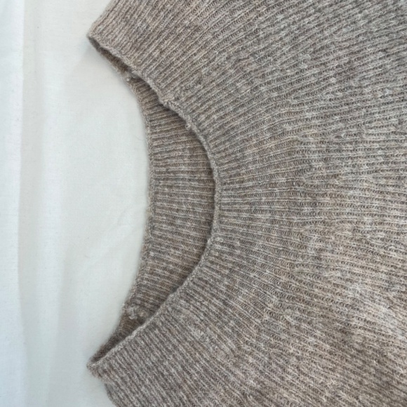 Echo Verde Long Sleeve Crewneck Sweater Tan Beige Women’s Size Medium NEW - Picture 3 of 8